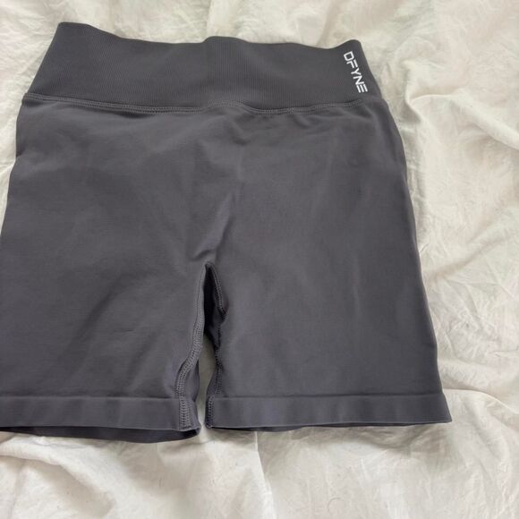 DFYNE Gray Compression Scrunch Impact Activewear Gym Women's Grey Medium Shorts